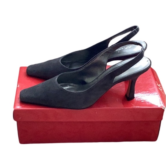 AK Anne Klein Heels - Picture 2 of 3